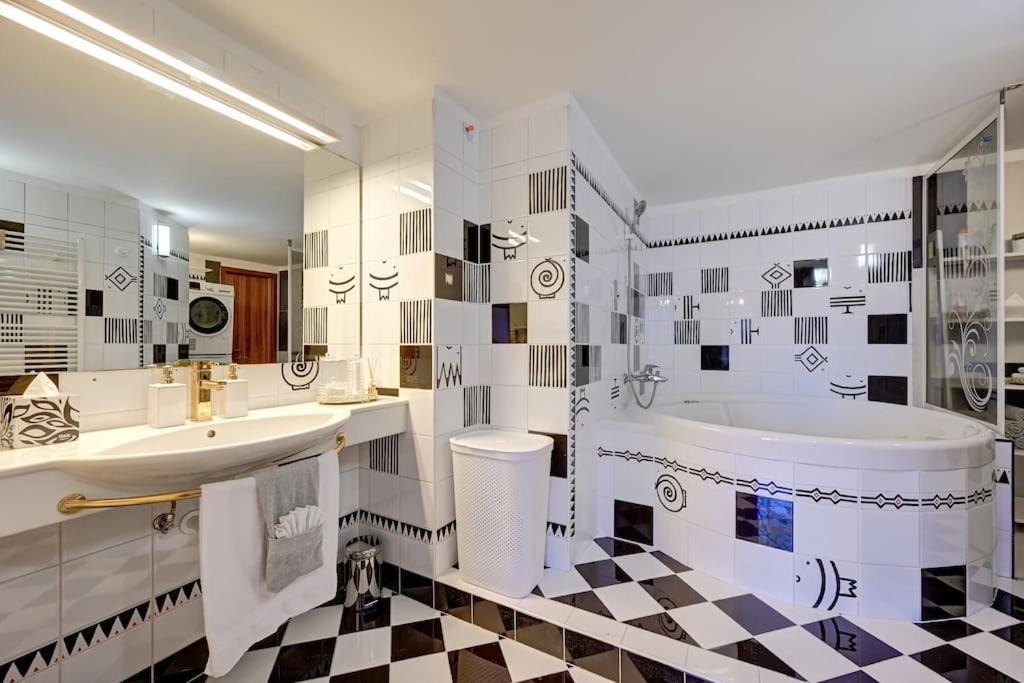 Appartement Velky 3-loznicovy Byt 8 Karlin Prague